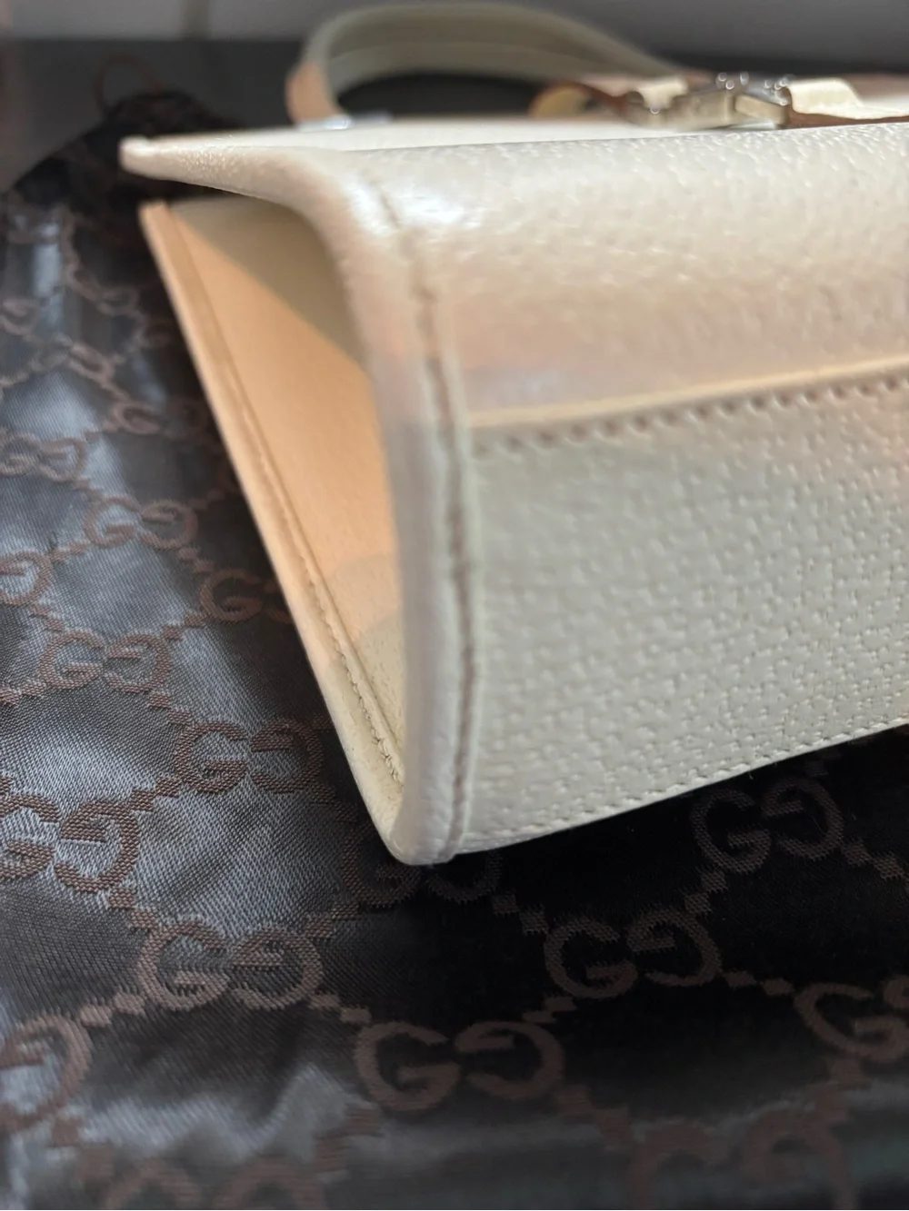 ARCHIVAL Rare Vintage Gucci Tom Ford Off-White Pebbled Leather Jackie Tote Bag